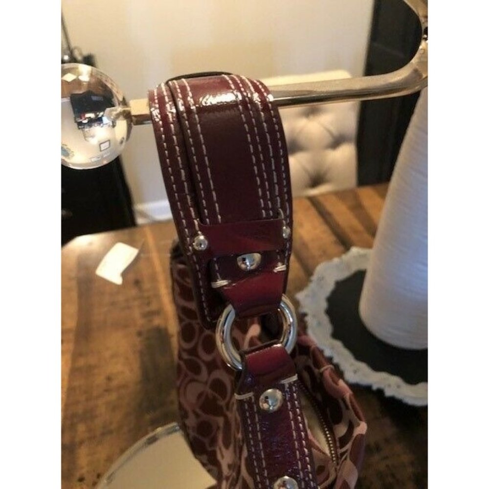NWT $348 MAROON PATENT LEATHER COACH CARLY SIGNATURE HANDBAG BRAND NEW RARE FIND - Picture 6 of 7